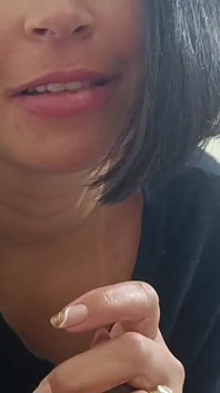 Hot White Girl Sucking Good