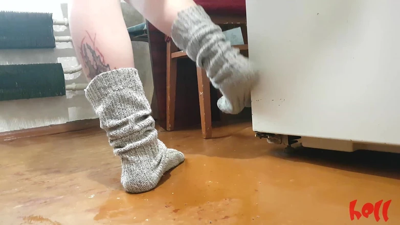 HellENXxOo: Socks and Squirt