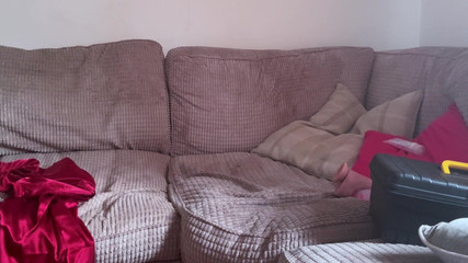 Frequentmasturbation: Pencerede kırmızılı bayan evde tek başına