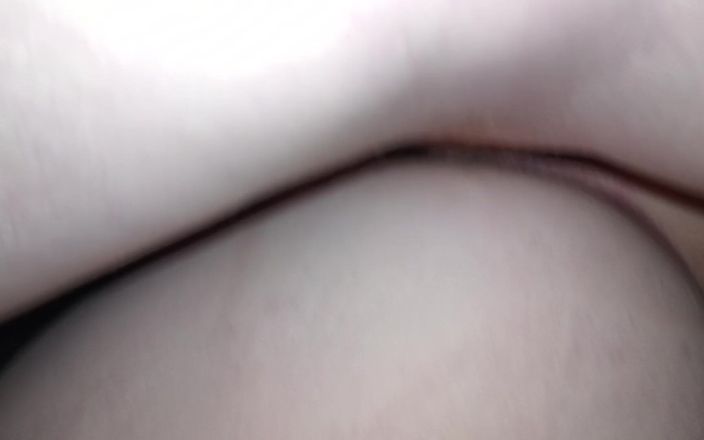 Nickyloves: Futută din spate și umplută cu spermă