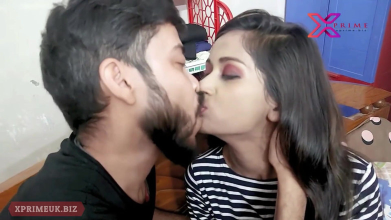 Indian Erotica: Einsame freundin wird von ihrem freund gefickt