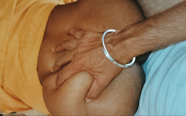 Harder299: 継母の大きな黒い肛門を広げた。それからしゃぶって、セックスした。