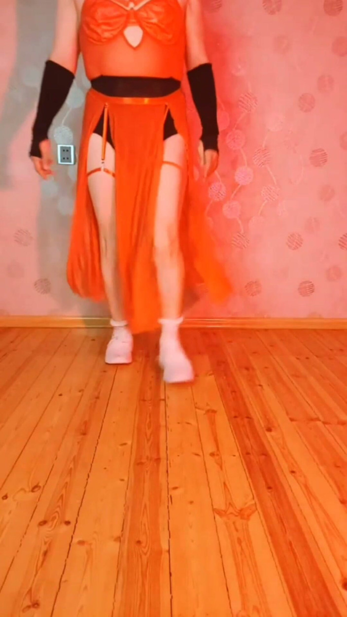 Kitty_Cross: Clubslet exotische dans hoe flexibel blank lichaam
