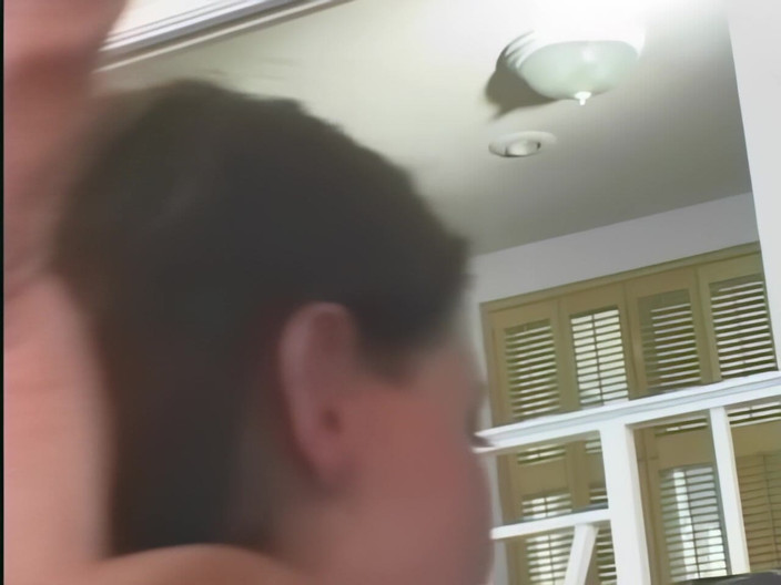 Pornobello: Duży dojrzały kutas dla słodkiej cipki Haley Page