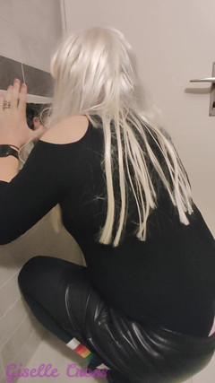 Giselle Cross: Giselle Mengamalkan Deepthroat untuk Ayah