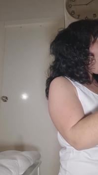妻の親友はビッチで、私の精液を彼女の大きな膣に入れたいと言っています。