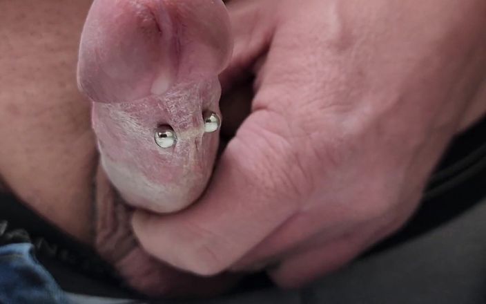 Pierced King: Masturbando 3. Pierced King