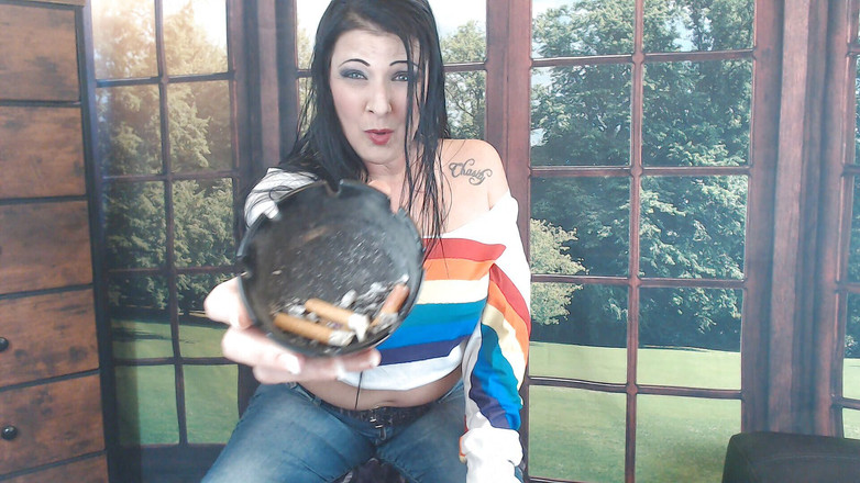 Abby Anna: मेरी एशट्रे हारे हुए को चाटो