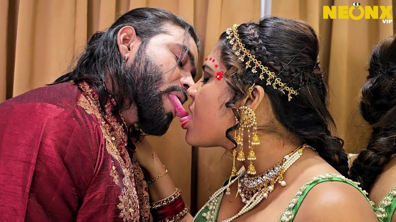 Indian Savita Bhabhi: Pasangan desi bulan madu Dulha Dulhan