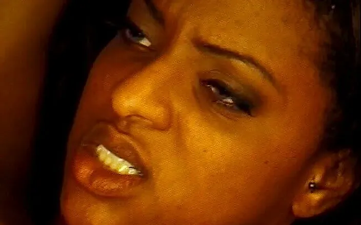 Real Swingers: Three ebony sluts get fucked and toyed at the orgy