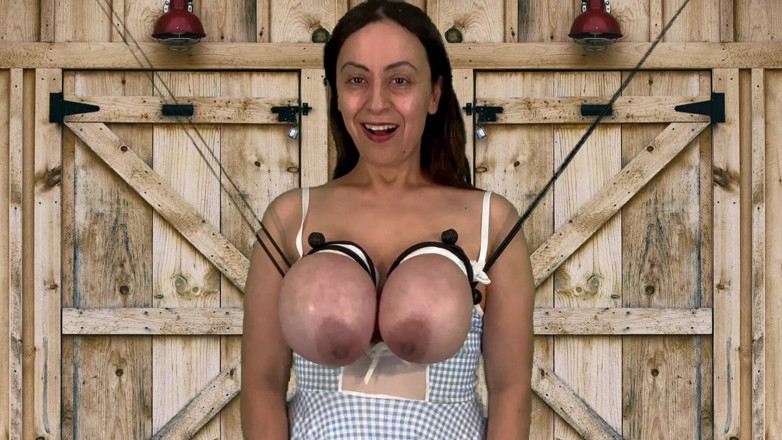 VeeVee Vixen: Gefesselte titten, MILF selfie-shooting