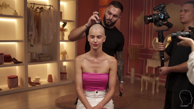 Euro Bald: Anyia