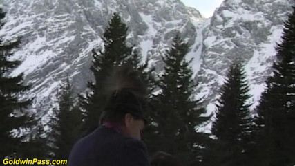Goldwin pass: Wild German outdoor clan therapy