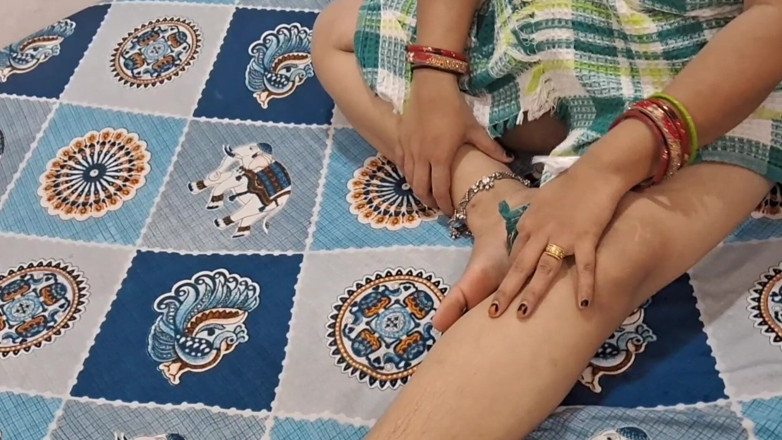 Catchy busty: Indian English Teacher Want 8 Inch Cock Before Her Husband Come