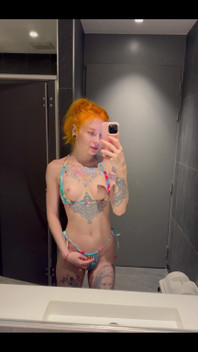 There`s Really Something Hot in Getting Naked in Public Toilets