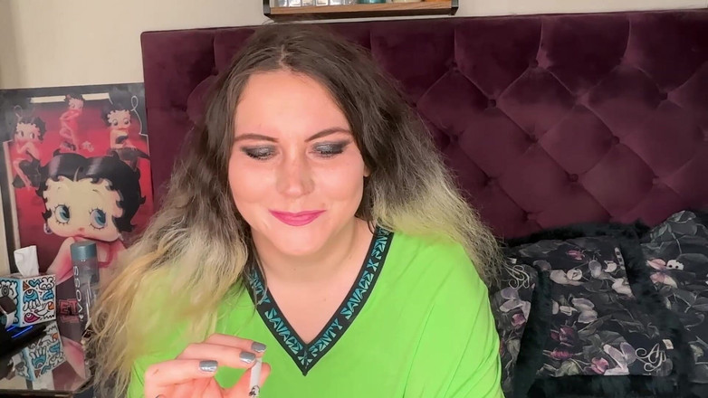 MissFFW: Курящая толстушка куколда членососка