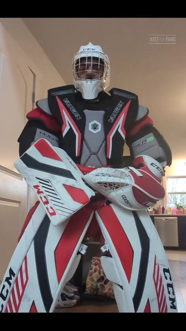 Bruiser Bearwood: Hockey Goalie