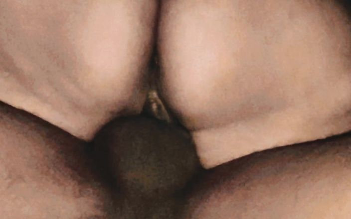 VICKY WOO: Mollige ehefrau von ehemann mit muschi fingern gefickt.