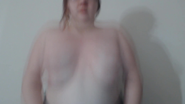 Miss Evanna: Tetas de grandota azotando por todas partes