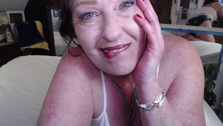 dawnskye1962: 810 J. Is My King and Im His Cracker Queen....