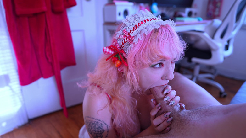 lilredvelvettt: Strawberry Shortcake Tripod Worship and Sph
