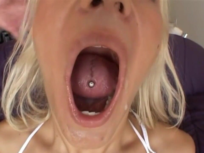 Double Penetration Party: Quente peituda jovem loira leva no fundo da bunda