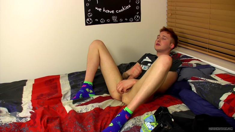 Lollipop Twinks: Confident Show off Josh