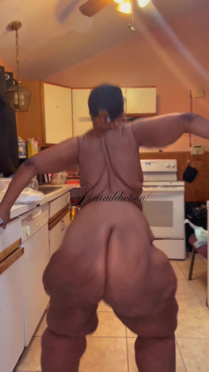 Pearaddiction: 헐렁한 엉덩이