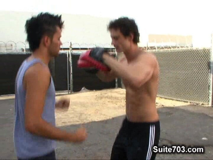 Suite 703: Felix Andrews und Victor Steele