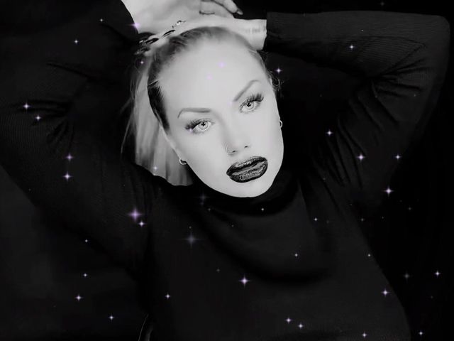 Aroma Lipdrone Creation - Day 3 the Ache of Addiction (Goddess Misha Goldy)