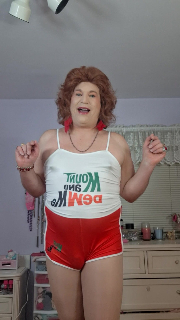 Victoria Lecherri: Tranny Hotwife로서의 나의 비밀 생활!