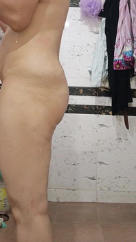 Priya Bhabi 거유 보지발기쇼