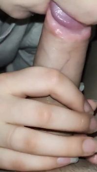 Quick Blowjob in Car | No Cum