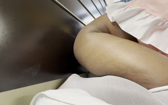 SissyHousewife: Panna Sissy Hospodyňka poprvé šukala s robertkem
