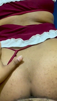 Hintli seksi hemşire hasta adamla evde sert sikişiyor