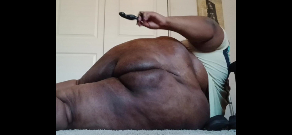 FantomeBi: Ébano superchub mariquita toma tapones anales y consolador por primera...