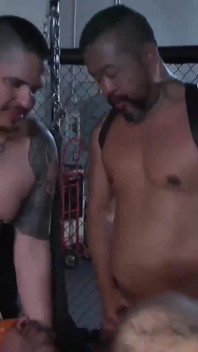 Bearfilms ben chatham dan jorgan stoneman lagi asik seks gangbang bdsm