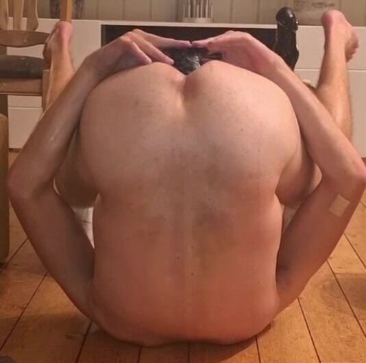 NoFace Twink X: Il caldo twink gay senza faccia x prende un enorme...