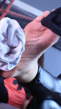 Giantess Friends with Huge Feet Size 45 and 42
