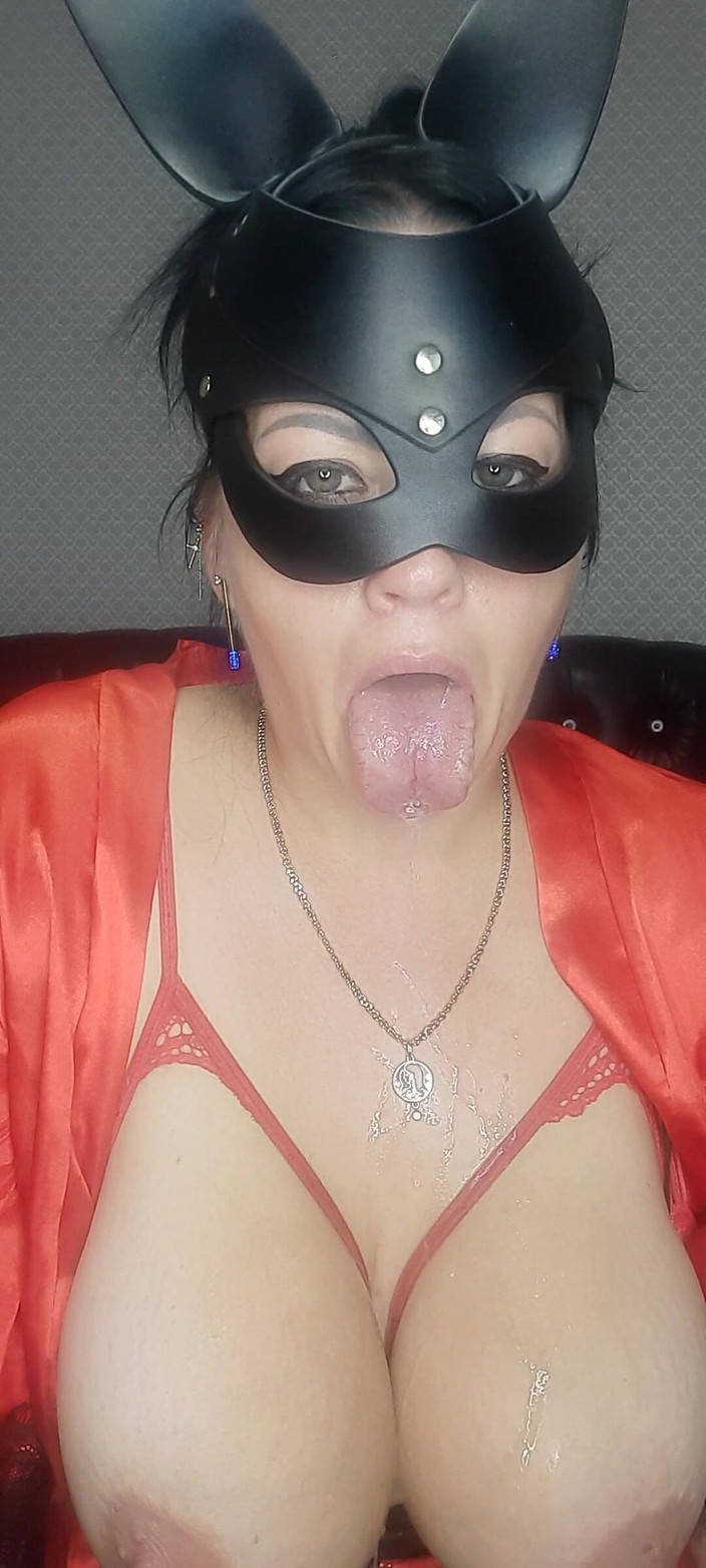 SexandAnal7: Enorme borsten en monstrdildo in mijn mond