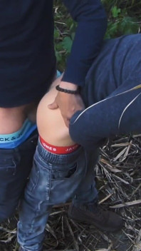 Outdoor-sex im wald
