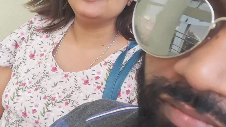 Tina Baby: Ibu tiri bikin aku jilat memeknya.