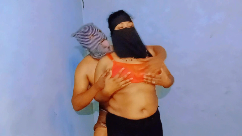Hoktoml99: Desi sexy tanec s mojí přítelkyní