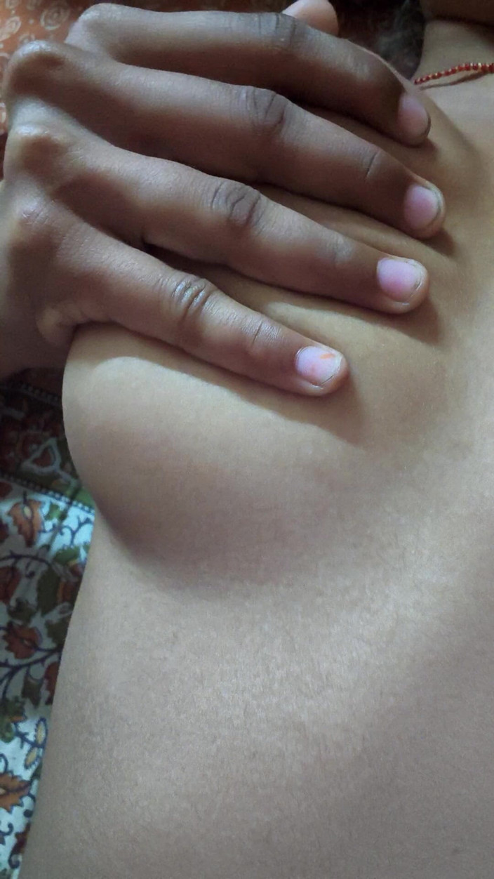 Moma: Сексуальне відео дівчини, гаряча краля