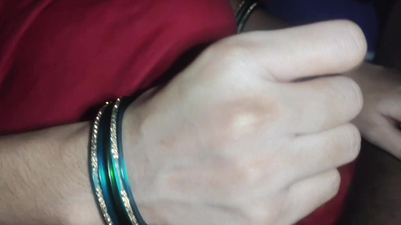 Hotpooja86900: Obciąganie spust na usta Bhabhi