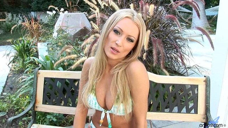 Anilos: Bikiny kráska