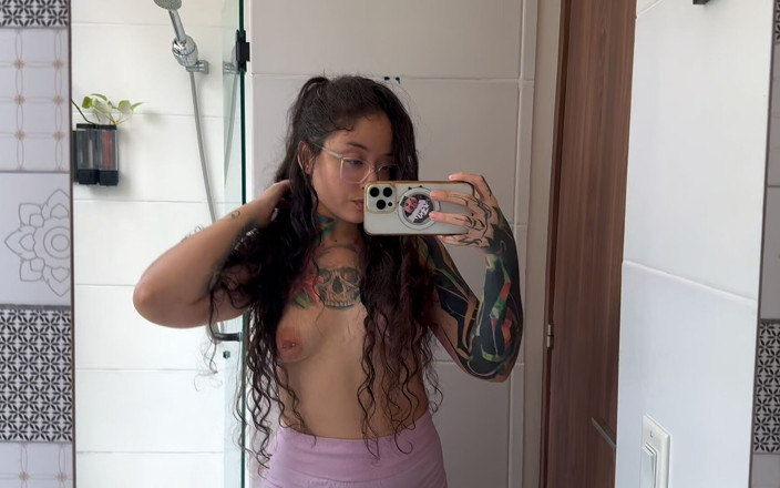 Pedazodchicle: สาวรอยสักลิ้นแตกได้กลิ่นรักแร้ขนดกหลังออกกําลังกาย