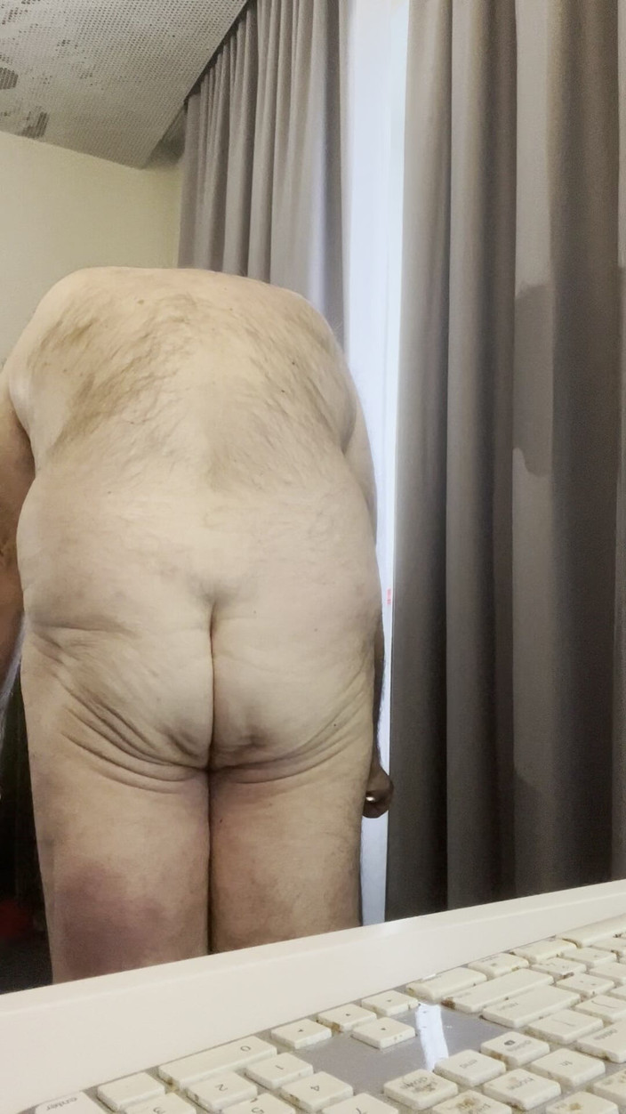 Coach Karl dude lodge: 2026 발렌타인 데이 코치 칼스 엉덩이