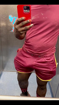 I Am Commando, in a Lift with a Big Mirror, so I Am Showing It off