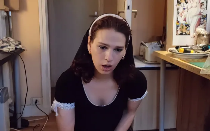 Melodyfluffington: Slutty T-girl Dressed Provacatively, Blowjobs and Anal